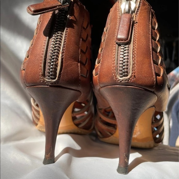 GIVENCHY Brown Leather Sandals size 7 - Picture 4 of 10